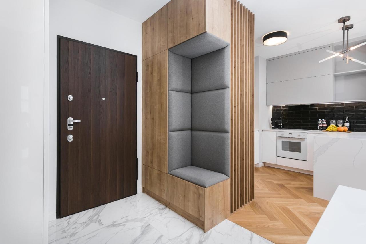 Luxury Apartments Mennica Residence - Golden Apartments - City Center Warsawa Bagian luar foto