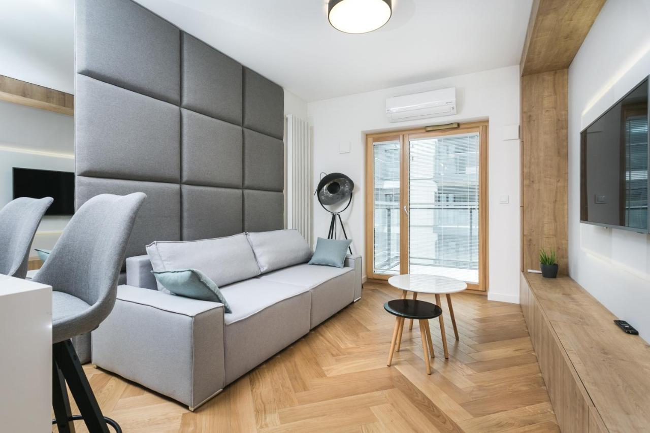 Luxury Apartments Mennica Residence - Golden Apartments - City Center Warsawa Bagian luar foto
