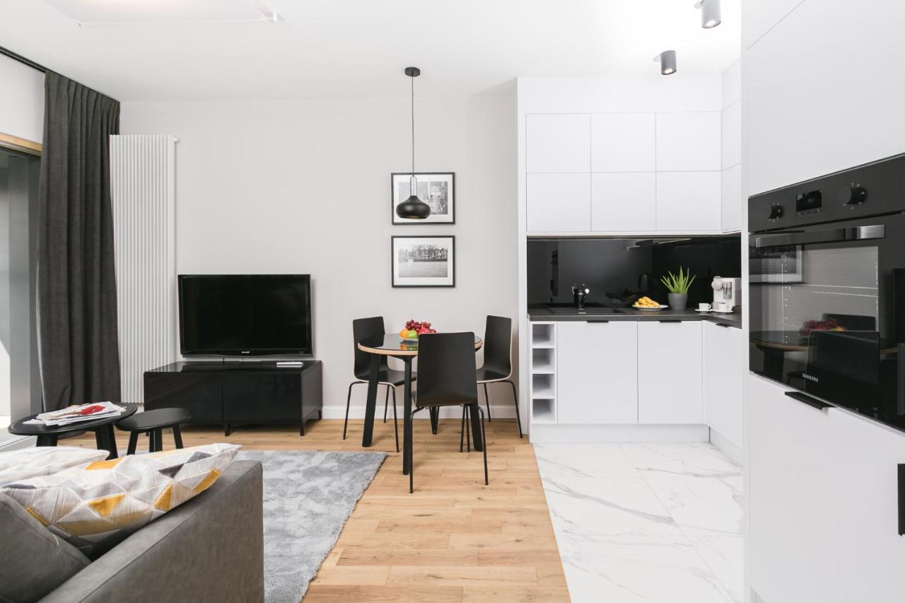 Luxury Apartments Mennica Residence - Golden Apartments - City Center Warsawa Bagian luar foto