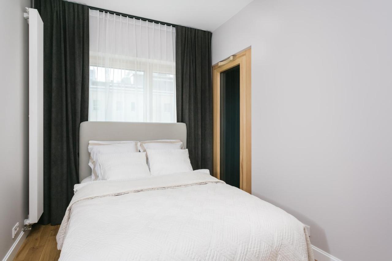 Luxury Apartments Mennica Residence - Golden Apartments - City Center Warsawa Bagian luar foto