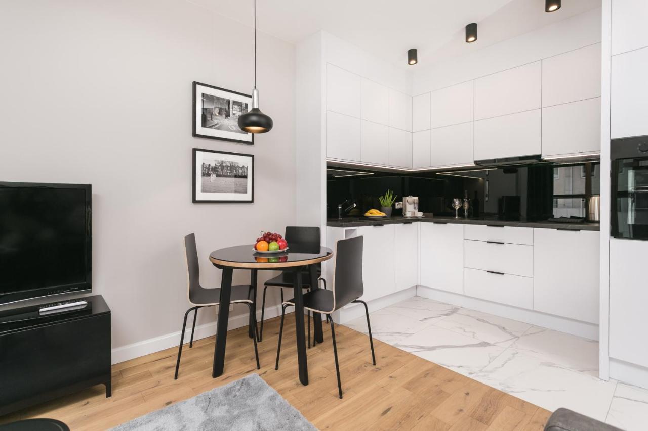 Luxury Apartments Mennica Residence - Golden Apartments - City Center Warsawa Bagian luar foto