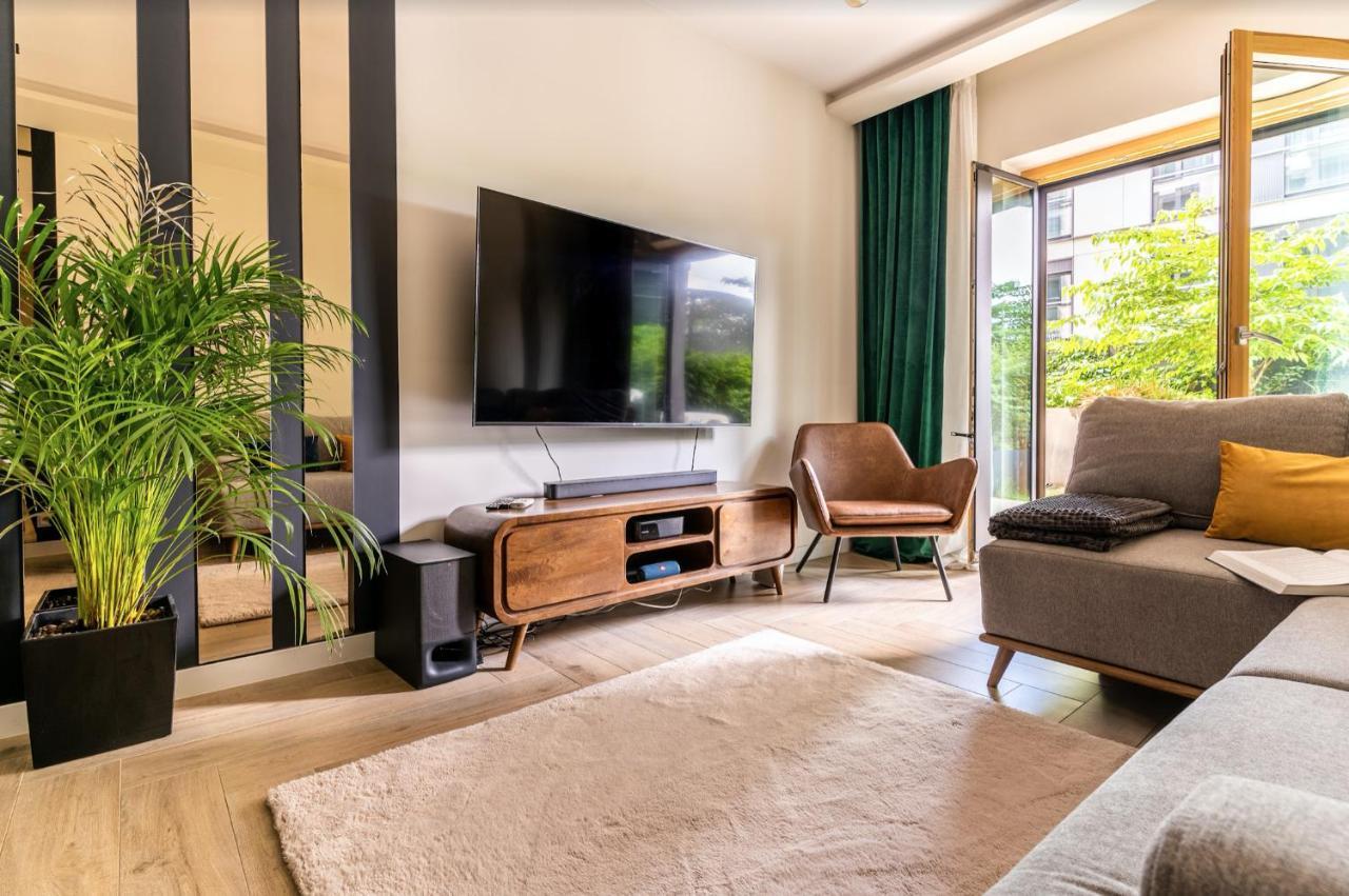 Luxury Apartments Mennica Residence - Golden Apartments - City Center Warsawa Bagian luar foto